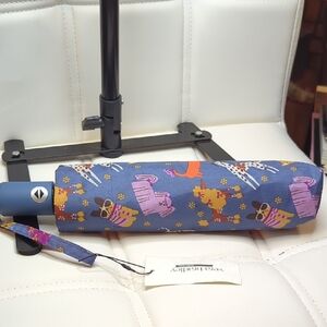 Vera Bradley Blue Umbrella with Bark Park Print